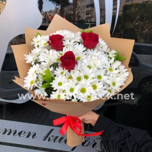  Manavgat Çiçek Siparişi - Güller ve Ferrero Rocher